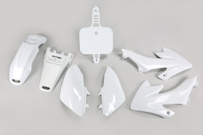 UFO Plast PLASTIC KIT, WHT/WHT