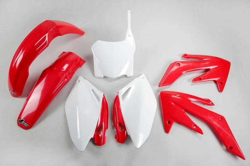 UFO Plast PLASTIC KIT, OEM/OEM