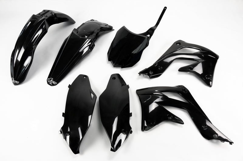 UFO Plast PLASTIC KIT, BLK/BLK