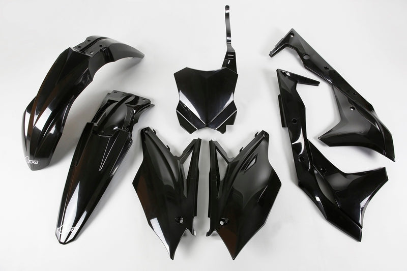 UFO Plast PLASTIC KIT, BLK/BLK