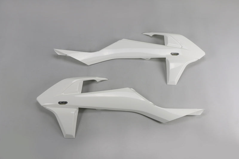 UFO Plast PLASTIC RAD SCOOPS, WHT/WHT