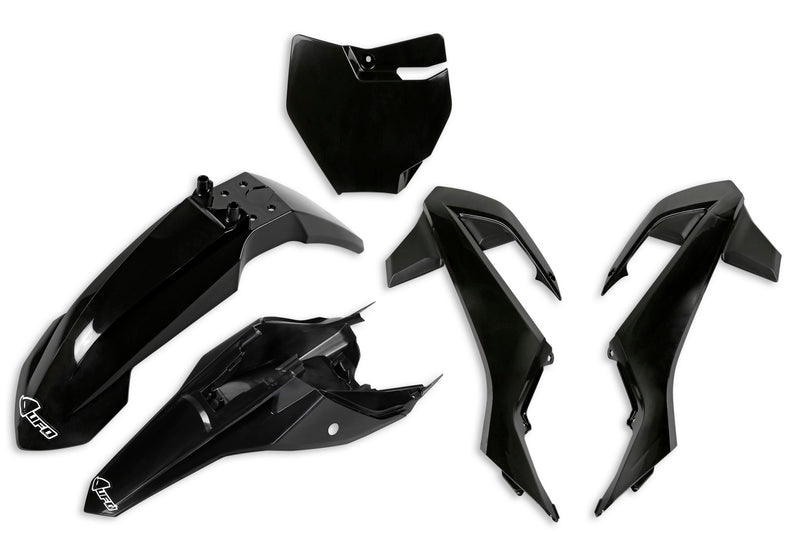 UFO Plast PLASTIC KIT, BLK/BLK