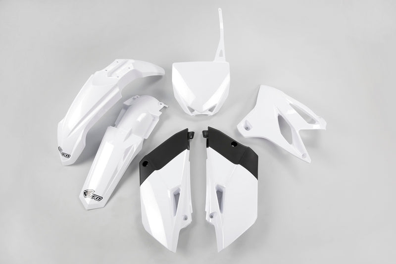 UFO Plast PLASTIC KIT, WHT/WHT