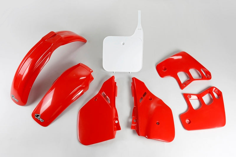 UFO Plast PLASTIC KIT, OEM/OEM