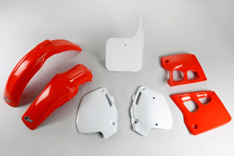 UFO Plast PLASTIC KIT, RED/WHT