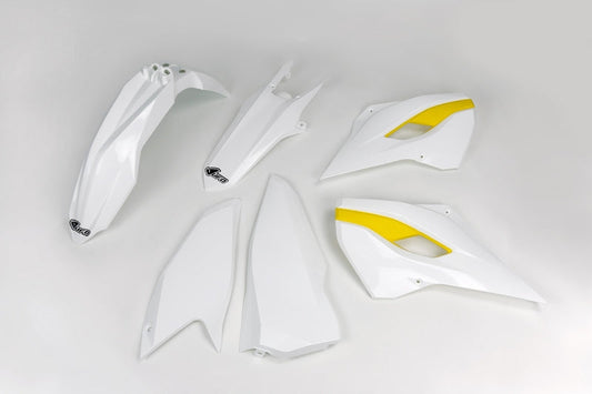 UFO Plast PLASTIC KIT, WHT/YEL