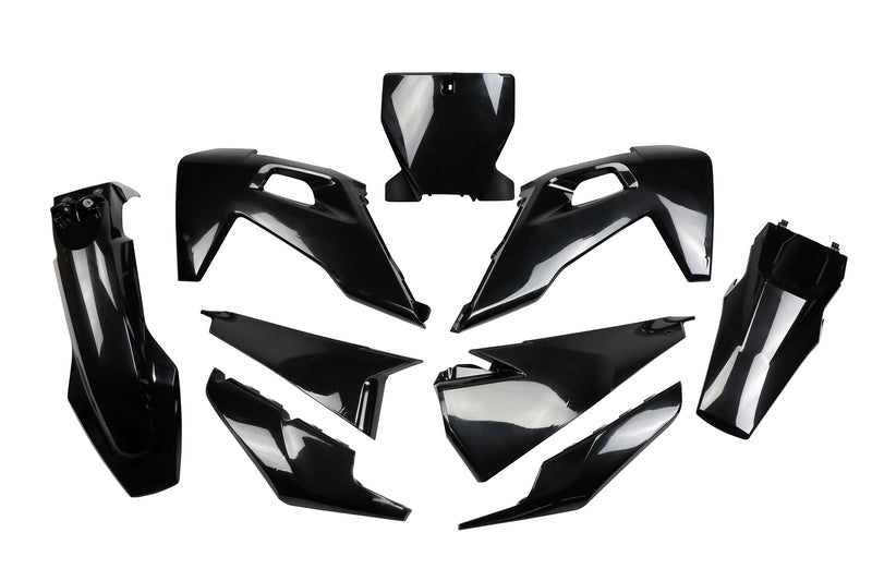 UFO Plast PLASTIC KIT, BLK/BLK