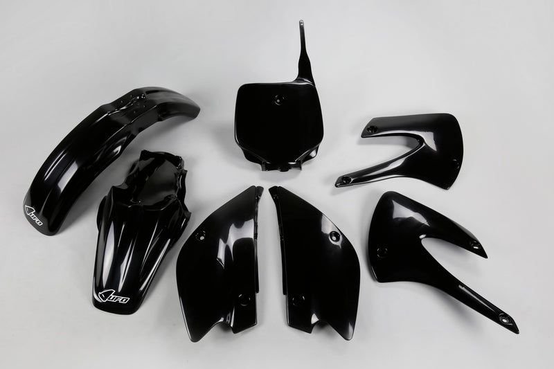 UFO Plast PLASTIC KIT, BLK/BLK