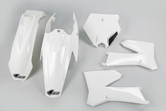 UFO Plast PLASTIC KIT, WHT/WHT