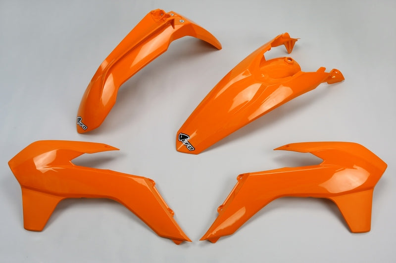 UFO Plast PLASTIC KIT, ORG/ORG