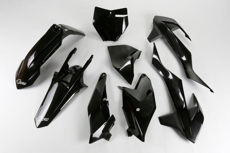 UFO Plast PLASTIC KIT, BLK/BLK
