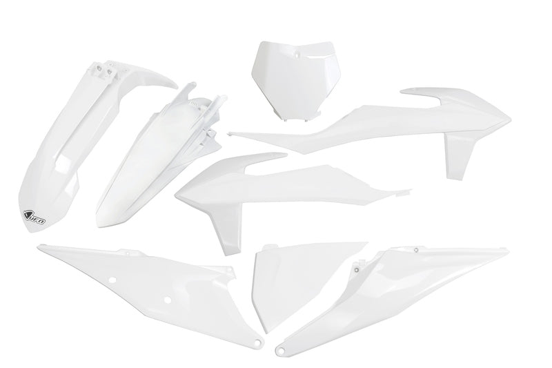UFO Plast PLASTIC KIT, WHT/WHT