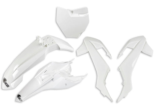 UFO Plast PLASTIC KIT, WHT/WHT