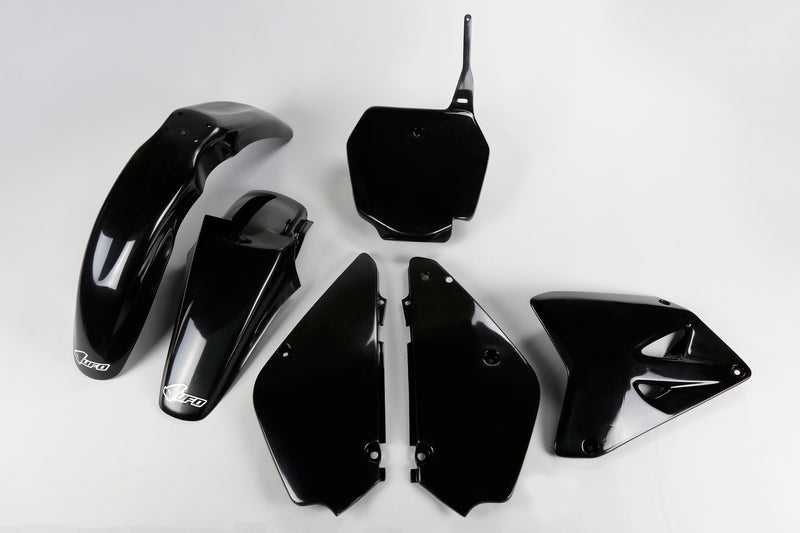 UFO Plast PLASTIC KIT, BLK/BLK
