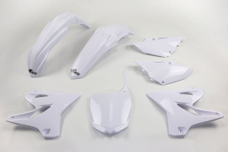 UFO Plast PLASTIC KIT, WHT/WHT