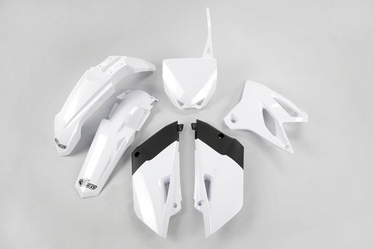 UFO Plast PLASTIC KIT, WHT/WHT