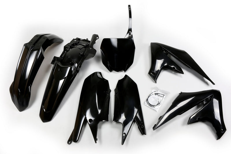 UFO Plast PLASTIC KIT, BLK/BLK
