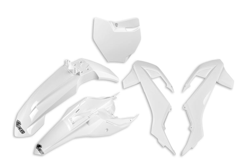 UFO Plast PLASTIC KIT, WHT