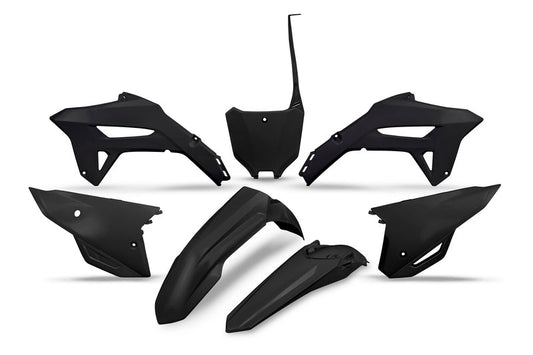 UFO Plast PLASTIC KIT, BLK