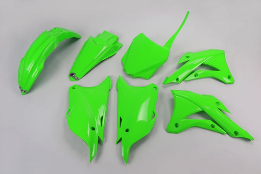 UFO Plast PLASTIC KIT, GRN